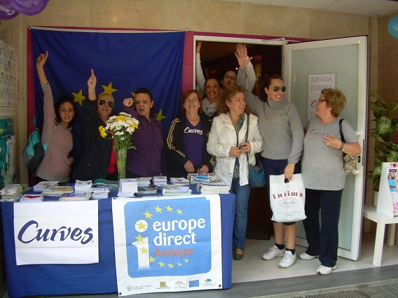 Las usuarias del Gimnasio Curves ampliaron sus conocimientos sobre la UE.