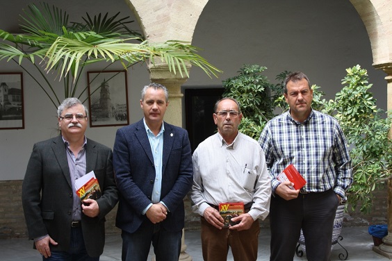 Acto de presentación del XV Encuentro de Vehículos Históricos Ciudad de Andújar.