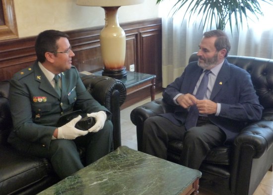 El subdelegado del Gobierno, Juan Lillo, ha recibido hoy a Francisco José Lozano Cerdán.
