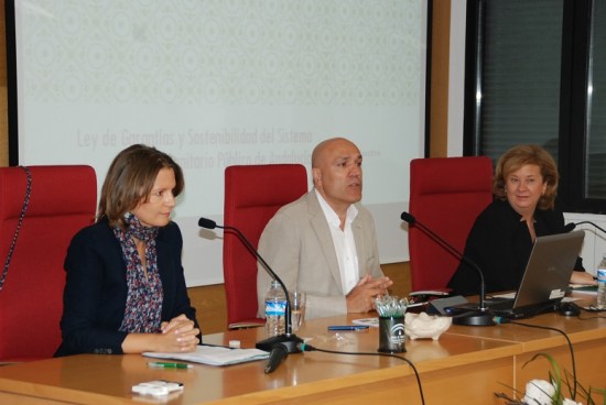 Ana Cobo, Martín Blanco y Teresa Vega, en el encuentro celebrado hoy.