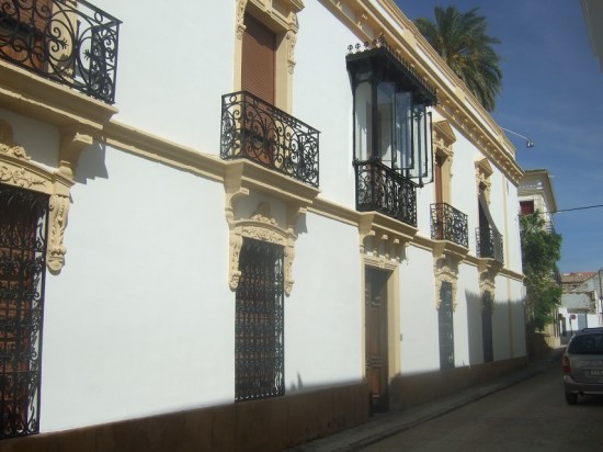 Bloque de viviendas en la comarca de Andújar.