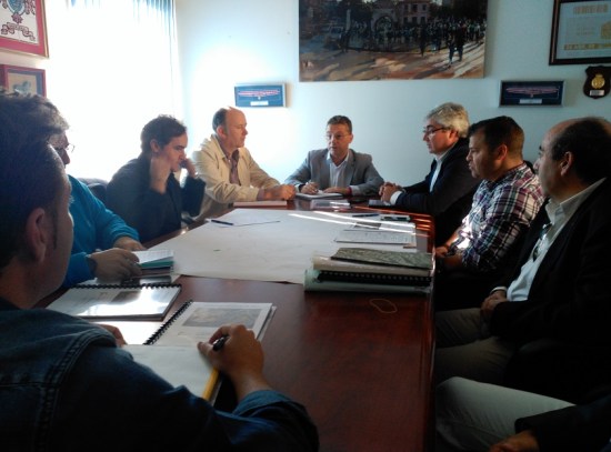 Reunión de la comisión de seguimiento de los servicios del ciclo integral del agua, de Andújar.