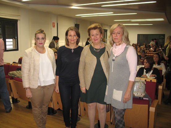 A estas jornadas asistieron Ana Cobo, Teresa Vega y Beatriz Martín, entre otros.