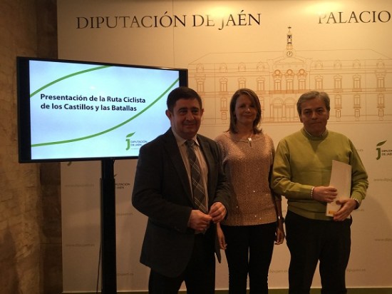 Francisco Reyes, Ana Cobo y Antonio Torrús, en la presentación de esta prueba ciclista.