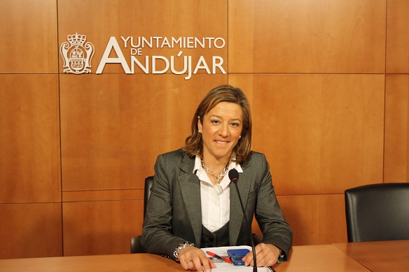 La concejala de Promoción Local, Encarna Camacho, ha presentado este seminario.