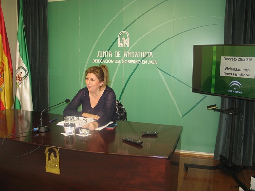 La delegada territorial de Cultura, Turismo y Deporte, Pilar Salazar. Foto: Junta de Andalucía.