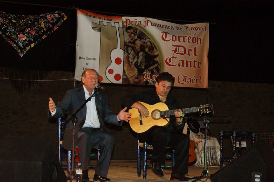Rafael Ordoñez cantó por soleá y seguidillas que encantaron al exigente público loperano.