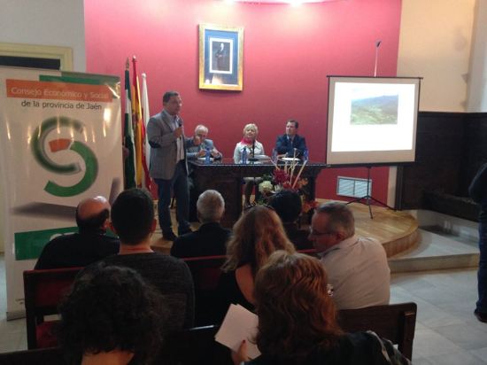 Acto de inauguración de las jornadas “Impacto socioeconómico de los Parques Naturales en la Provincia de Jaén”.