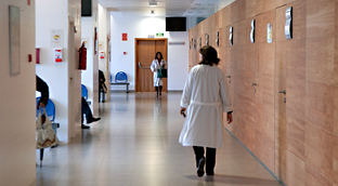 Profesionales sanitarios en un centro de salud. Foto: Junta de Andalucía.