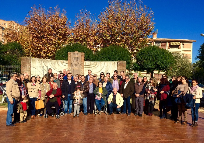 Foto de familia de todos los asistentes a este acto celebrado en Andújar.