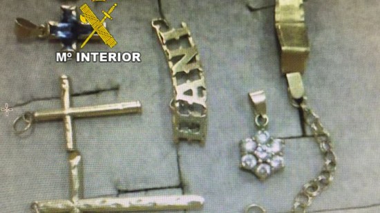Joyas incautadas a los detenidos. Foto: Guardia Civil.