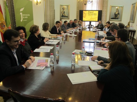 Reunión del comité organizador de este aniversario. 