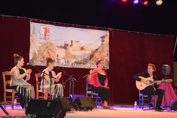 Carmen Linares en Lopera