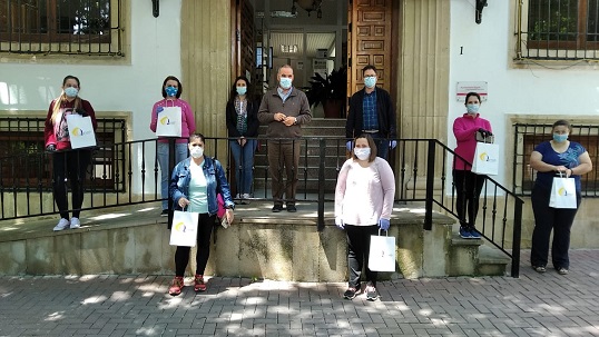 Escolares de familias en situación de vulnerabilidad ya cuentan con los routers de la Diputación para seguir el curso académico.