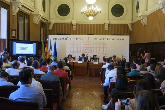 El Consejo de Alcaldes y Alcaldesas que abordará las propuestas para afrontar la crisis del Covid-19 se celebrará el 14 de mayo.