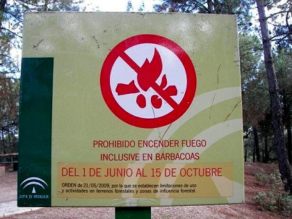 Prohibidas las barbacoas y quemas agrícolas en los espacios forestales de Andalucía.