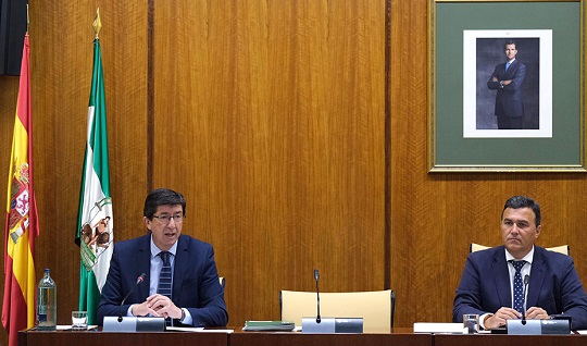 Juan Marín anuncia el anticipo del pago de la Justicia Gratuita a abogados y procuradores.