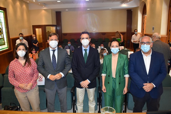 Fomento detalla a una veintena de alcaldes las obras de mejora previstas para la A-306 y A-311.