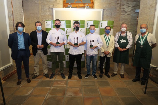 El alumno de la Hacienda La Laguna Juan Ramón Sánchez gana el VI Concurso Andaluz de Jóvenes Cocineros.