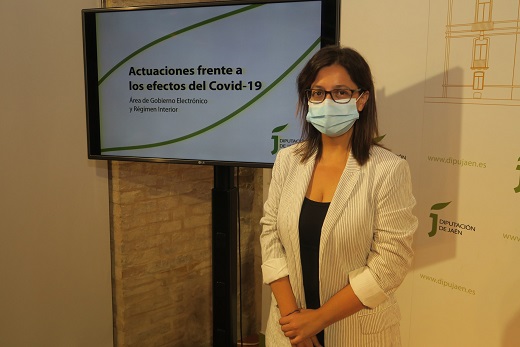 Diputación facilita que escolares de 1.450 familias en 94 municipios completen el curso con los routers wifi.