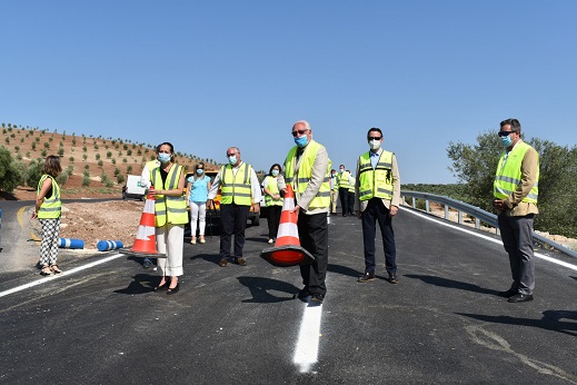 Fomento culmina la inversión de 1,8 millones en la mejora de la seguridad vial de la A-311.