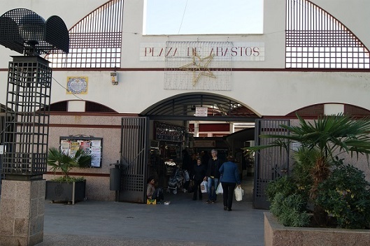 Los mercados de abastos Peñamefécit (Jaén)  y La Plaza (Andújar) aumentan su digitalización sumándose al comercio electrónico.