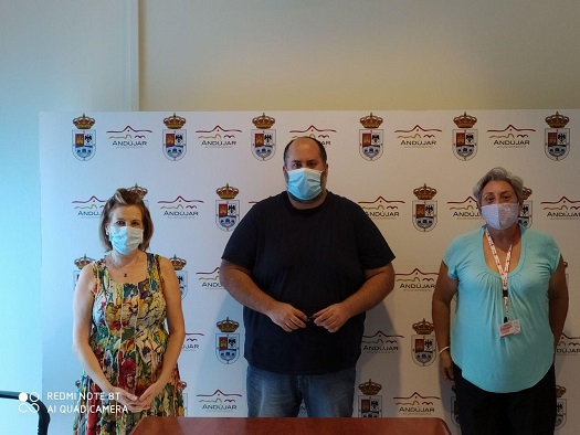 El Área de Medio Ambiente y Cruz Roja Andújar establecen estrategias para abordar los Objetivos de Desarrollo Sostenible.