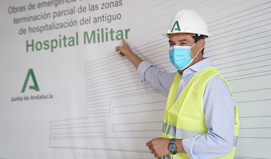 Juanma Moreno anuncia un plan de inversiones de más de 117 millones de euros en infraestructuras sanitarias.