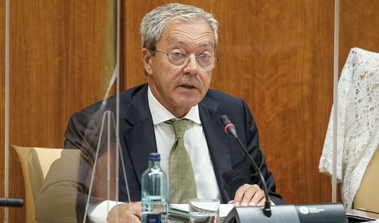 Economía destina tres millones de euros a 53 proyectos de investigación sobre el Covid-19.