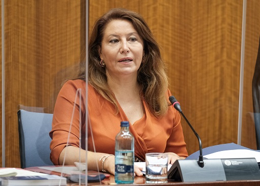 La consejera de Agricultura anuncia medidas preventivas que incluyen test a los temporeros desplazados a la campaña de la aceituna.