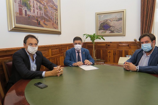 La Diputación y la CEJ propiciarán nuevas sinergias entre grandes y pequeñas empresas de la provincia.