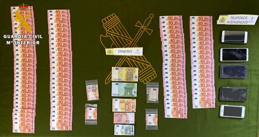 Dos investigados en Martos por la distribución de billetes falsos.