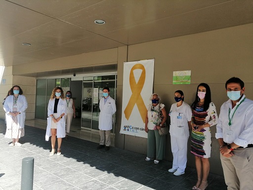 El Hospital de Jaén se suma a la campaña de sensibilización en cáncer infantil.