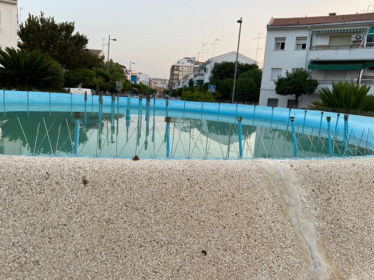 El Área de Medio Ambiente de Andújar trabaja en el control de las Palomas en la zona de la Plaza de Toros.