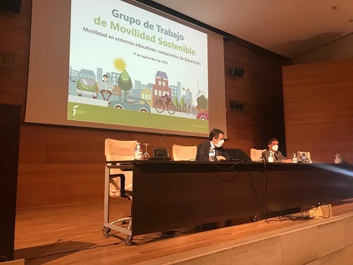 Casi 8.000 niños de la provincia se benefician de los caminos escolares seguros diseñados por la Jefatura Provincial de Tráfico.