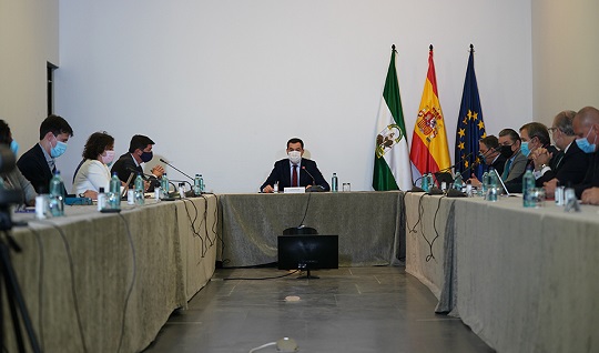 Moreno preside la reunión del Consejo Asesor de Alertas que analiza las medidas que aprobará el Consejo de Gobierno.