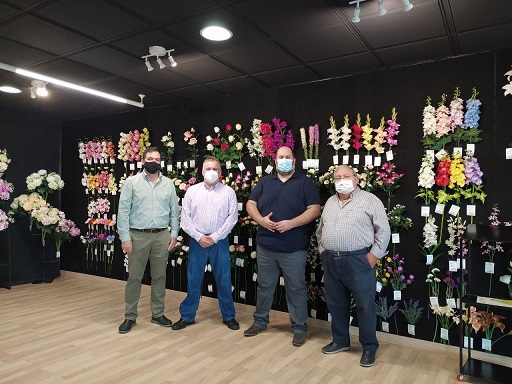 El concejal de Comercio, Juan Francisco Cazalilla, comienza una ronda de visitas por diversas empresas de Andújar.