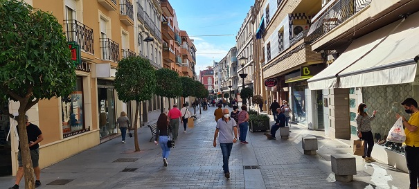 La Cámara de Comercio analiza las debilidades y mejoras competitivas en el punto de venta de 9 comercios de Andújar.
