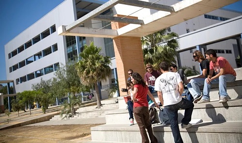 Transformación Económica destina 1,2 millones a la contratación de 28 jóvenes investigadores y personal técnico en la UJA.