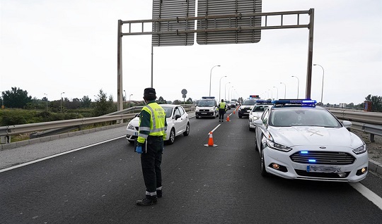 Muere un hombre atropellado al cruzar la autovía A-44 en Noalejo (Jaén).