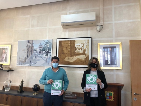 El Ayuntamiento de Marmolejo pone en marcha un novedoso programa de envejecimiento activo a distancia.