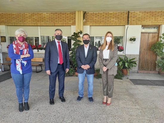 Colaboración institucional para mejorar y reforzar la formación profesional en Andújar.