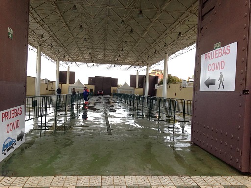 El Ayuntamiento de Andújar colabora con la Junta de Andalucía y pone a su disposición el Pabellón Ferial como nueva ubicación para la toma de muestras PCR.