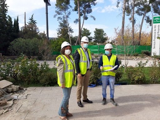 Salud inicia las obras de acondicionamiento y ampliación del edificio de Salud Responde por valor de 1.404.571 euros.