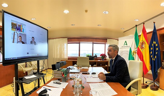 Junta y BEI firman un acuerdo para movilizar hasta 250 millones de euros de financiación para el sector agrícola andaluz.