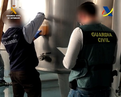 Desmantelada una de las mayores redes delictivas de elaboración y distribución ilegal de whisky.