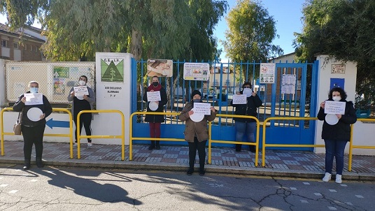 Los 40 comedores escolares de Jaén sin servicio mientras se reanuda en otras provincias.