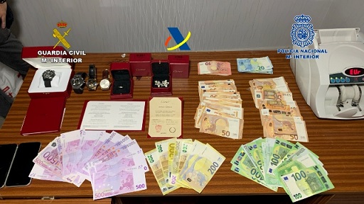 Desarticulada una mafia china dedicada al tráfico de drogas internacional y blanqueo de capitales a través de empresas de paquetería.