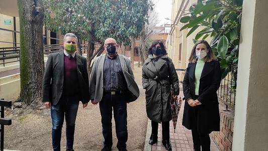 El delegado de Educación afronta el proceso de escolarización con los directores de Jaén.