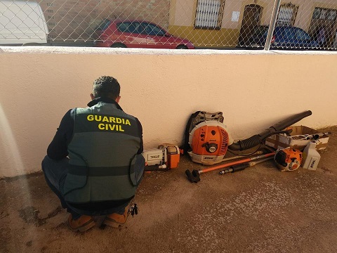 La Guardia Civil investiga a siete personas como presuntas autoras de Hurto.